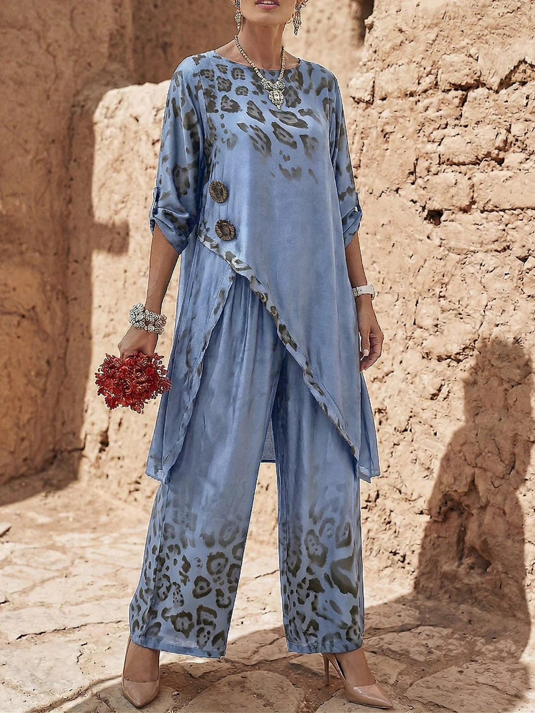 Completo con top e pantaloni morbidi