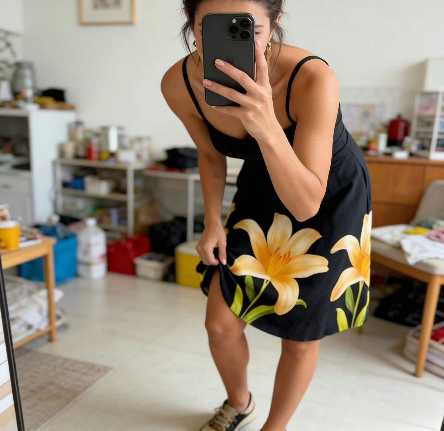 Abito da donna con stampa floreale, scollo all'americana, mini abito traforato