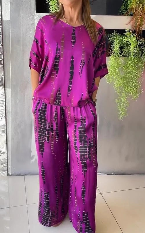 Completo due pezzi casual in raso con scollo rotondo