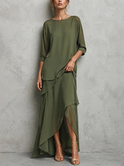 Set composto da top casual ampio a tinta unita con scollo rotondo e maniche a tre quarti e gonna a trapezio a vita alta