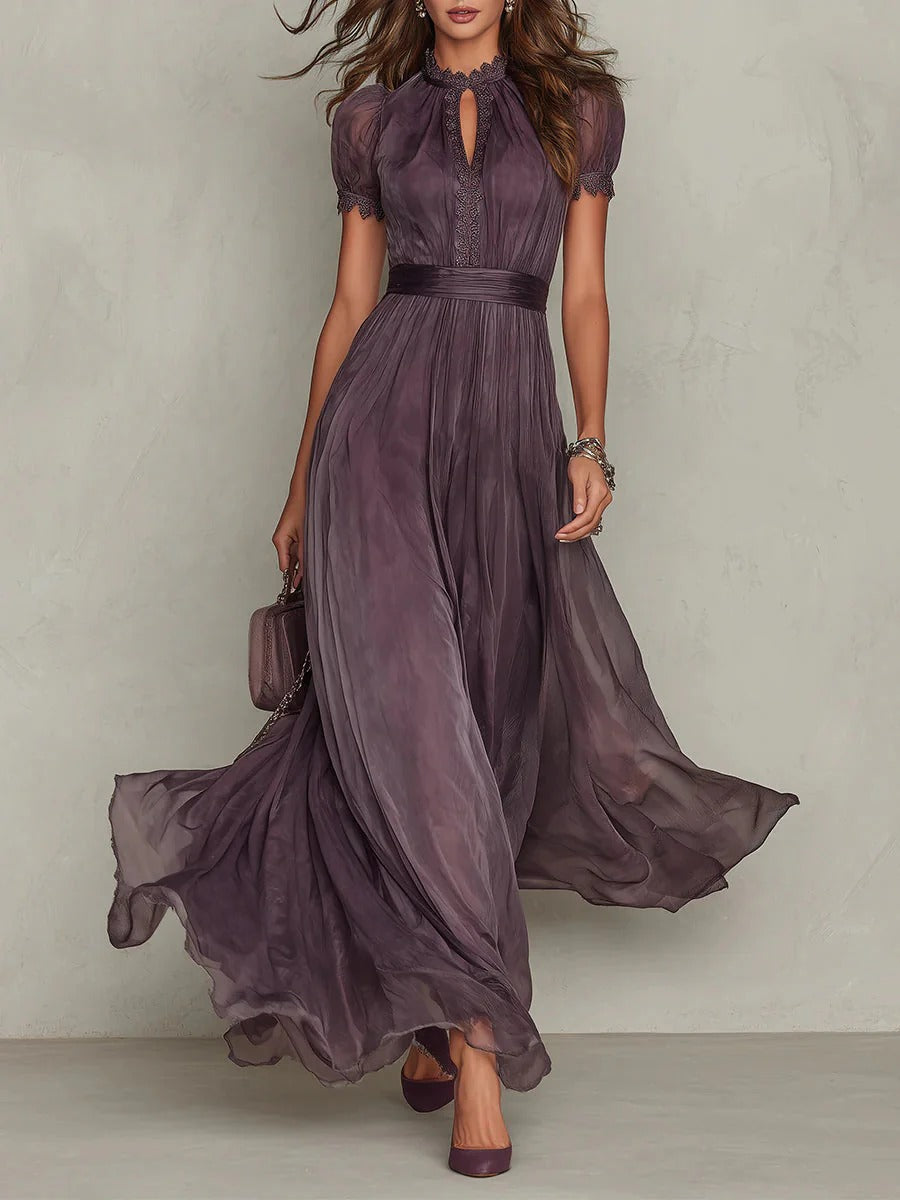 Petra | Abito lungo con dettagli in pizzo