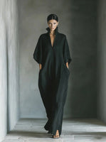 Abito lungo oversize con maniche a kimono in tessuto misto cotone nero