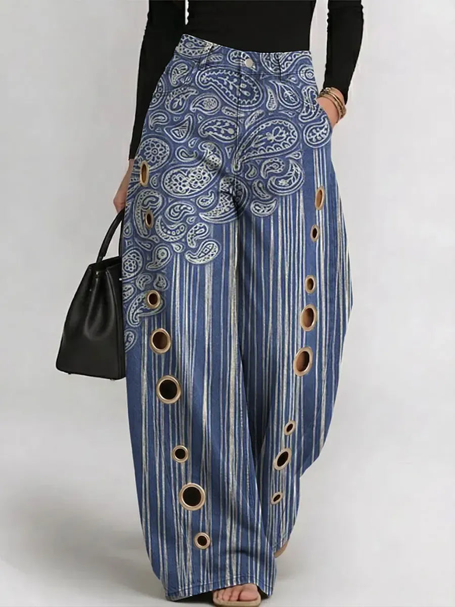 Jeans da donna casual con stampa a righe paisley vintage e aperture laterali.