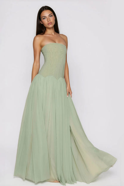 Abito lungo plissettato verde Salome con spalle scoperte