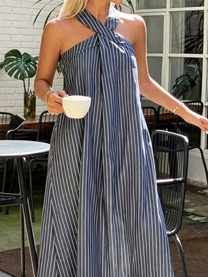 Abito da donna a righe, elegante e senza maniche, in cotone e lino.