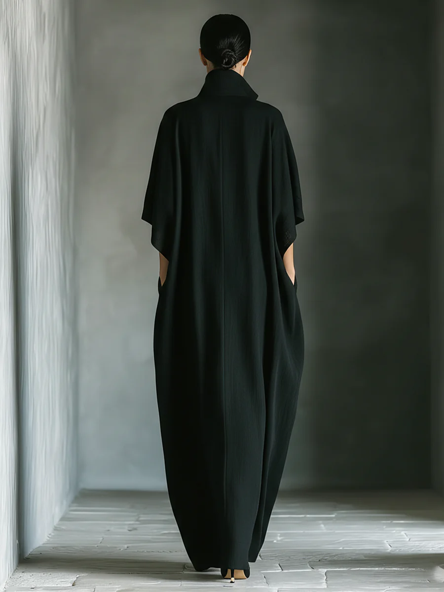 Abito lungo oversize con maniche a kimono in tessuto misto cotone nero