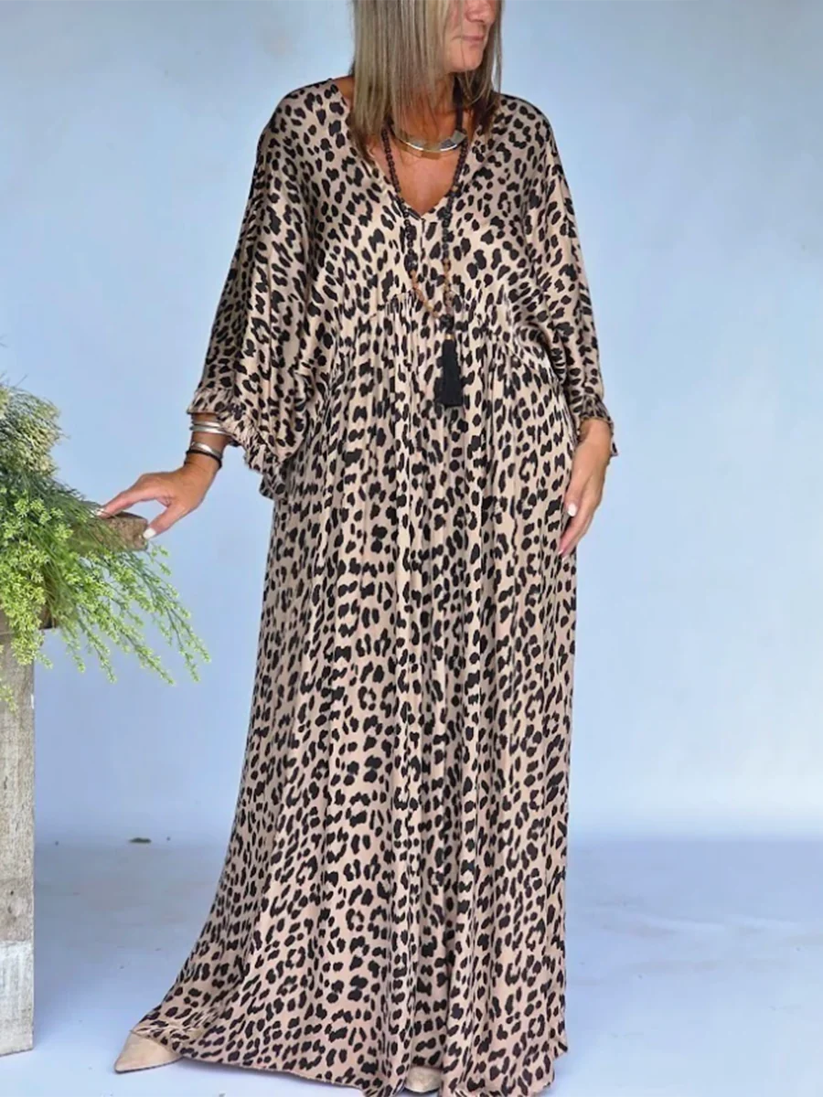 Abito ampio ed elegante con stampa leopardata